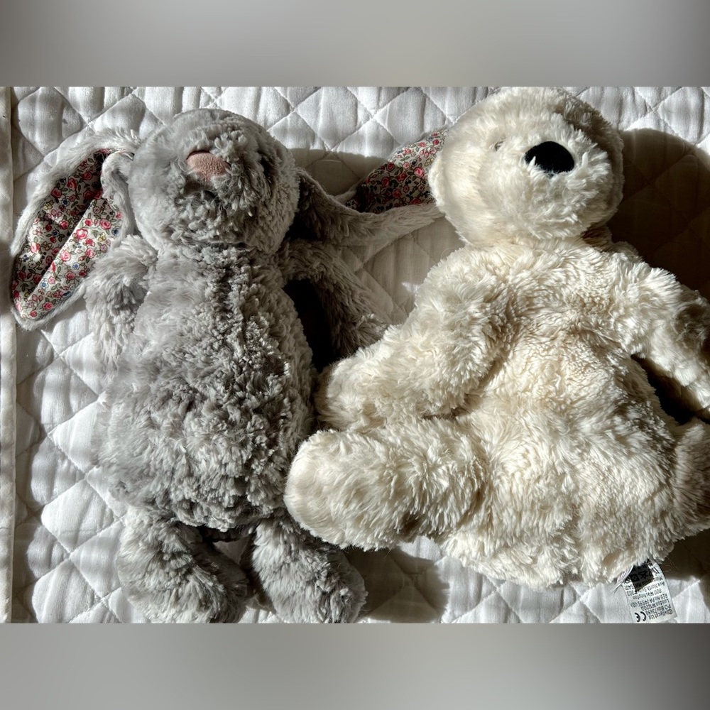 Pair of Jellycat stuffed animals